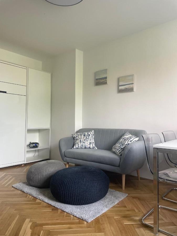 Apartman V Kratke Kamenicky Senov Bagian luar foto