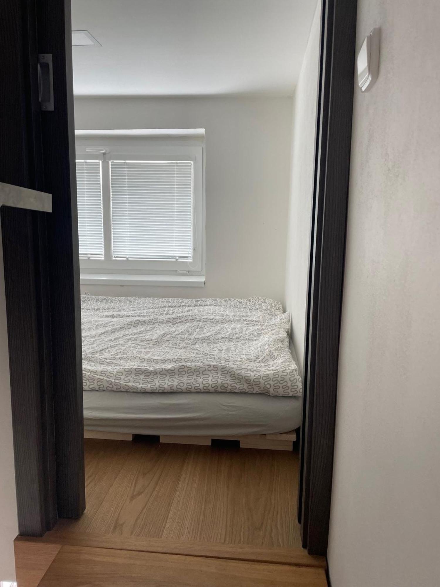 Apartman V Kratke Kamenicky Senov Bagian luar foto